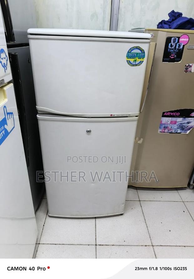 Cream White Lg Fridge 190 Litres