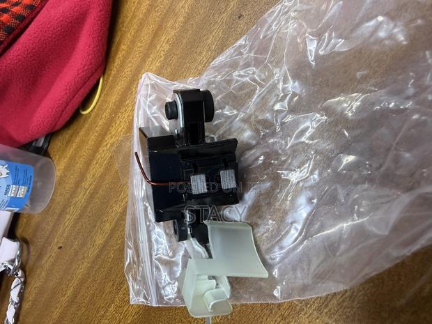 4d31 Canter Alternator Cutout 24volts - thumbnail 2