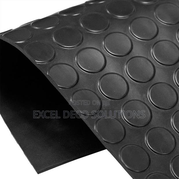 Coin Mats With Durable Rubber Surface Protection