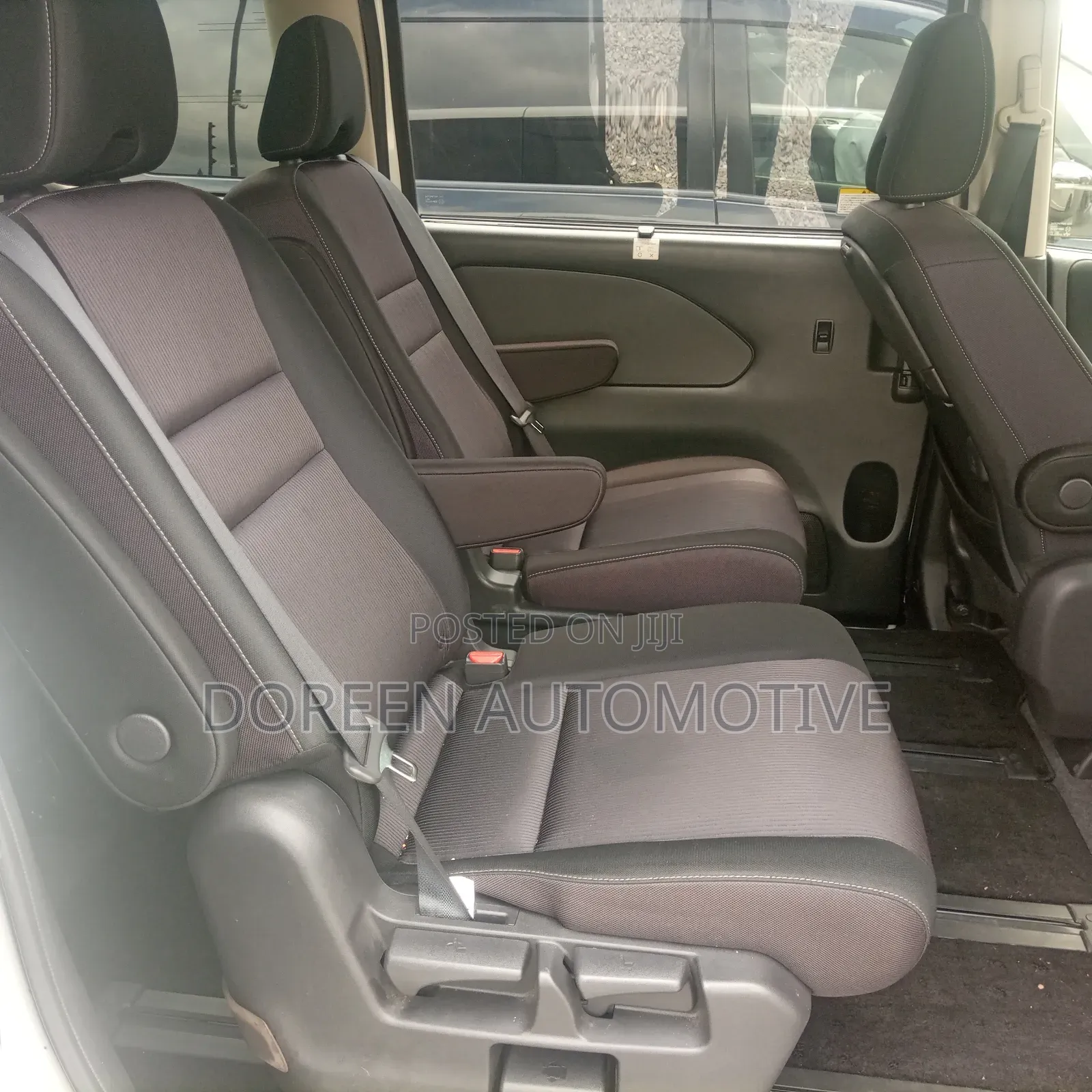 Nissan Serena 2019 White