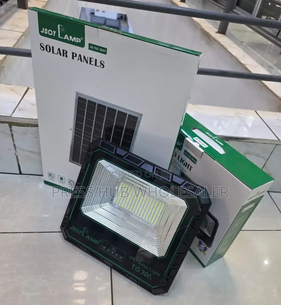 Jsot 300w Solar Floodlight With a Box, Model Js-Tg300.* 