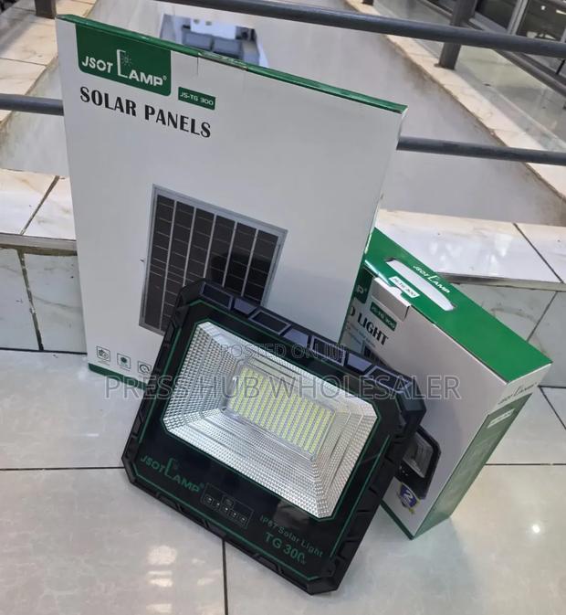 Jsot 300w Solar Floodlight With a Box, Model Js-Tg300.* 