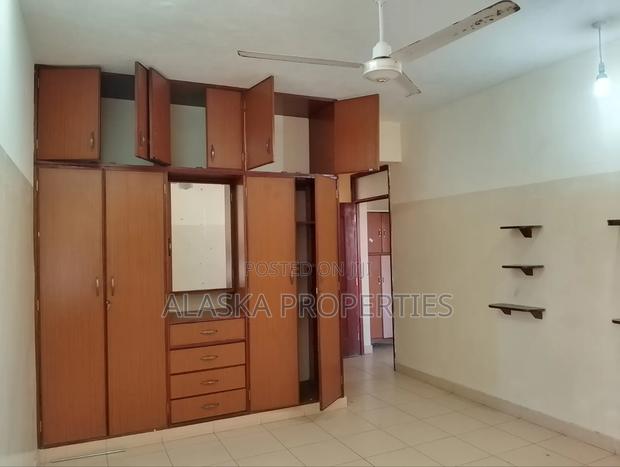 3bdrm Apartment in Mkomani Cinemax for rent