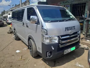 Toyota HiAce 2012 White