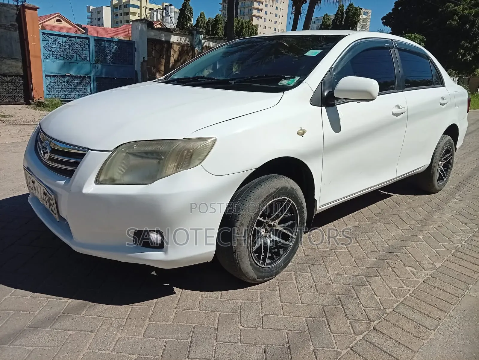 Toyota Axio 2011 White