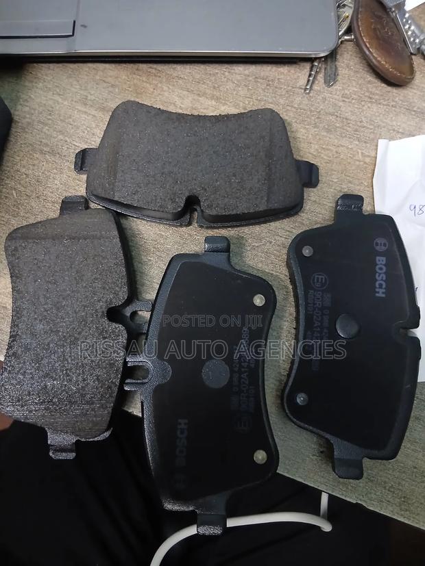 Mercedes Bez Bosch Brake Pads Bp2682. - thumbnail 3