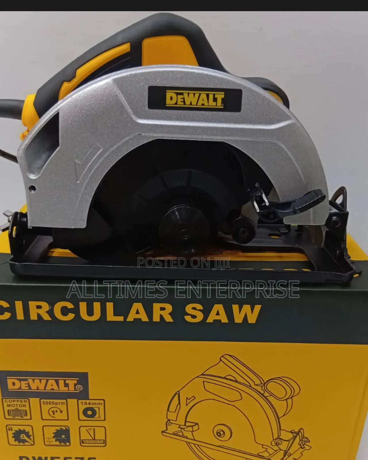 Dewalt Circular Saw Machine
