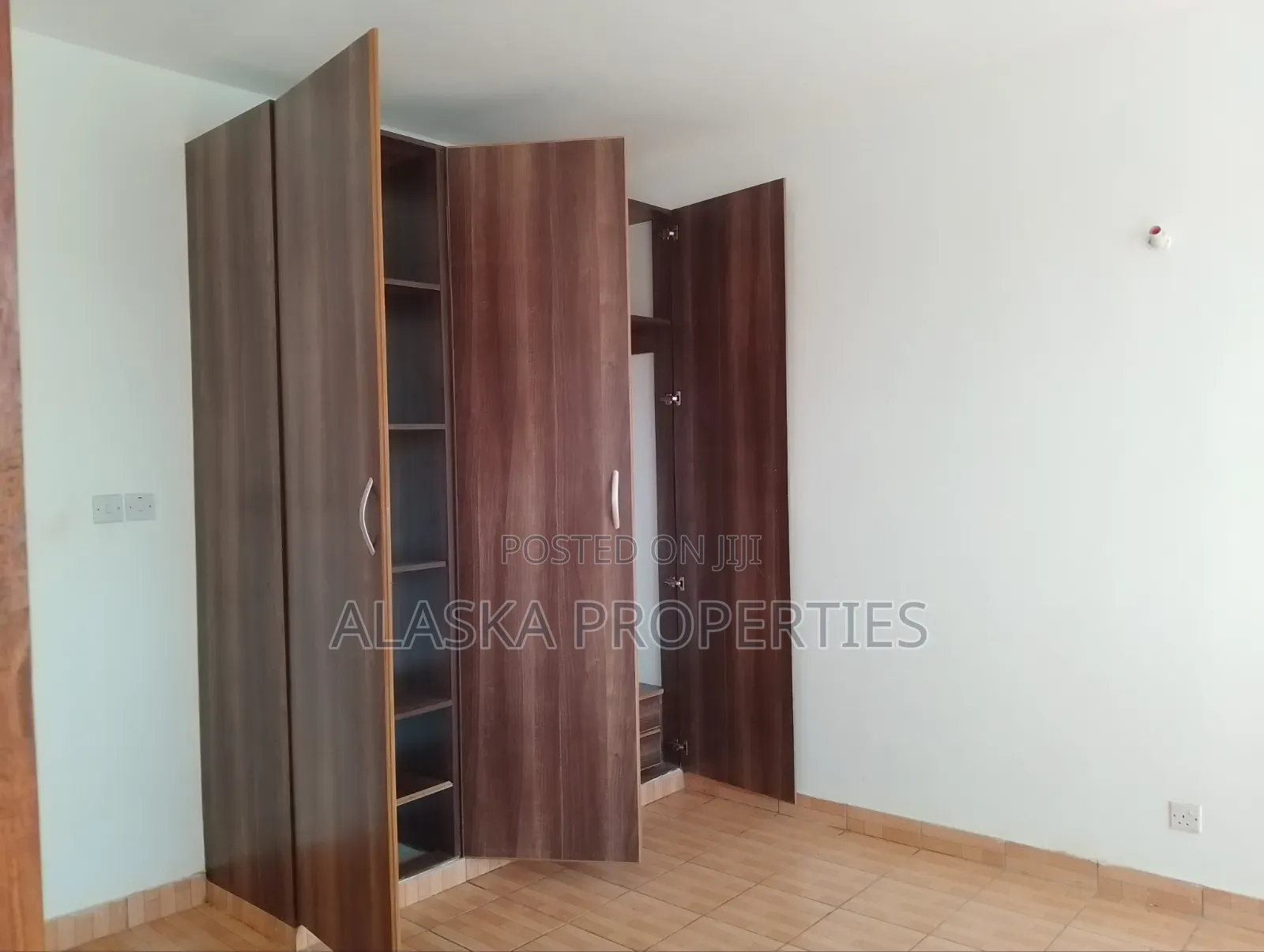 3bdrm Apartment in Nyali Estate for rent