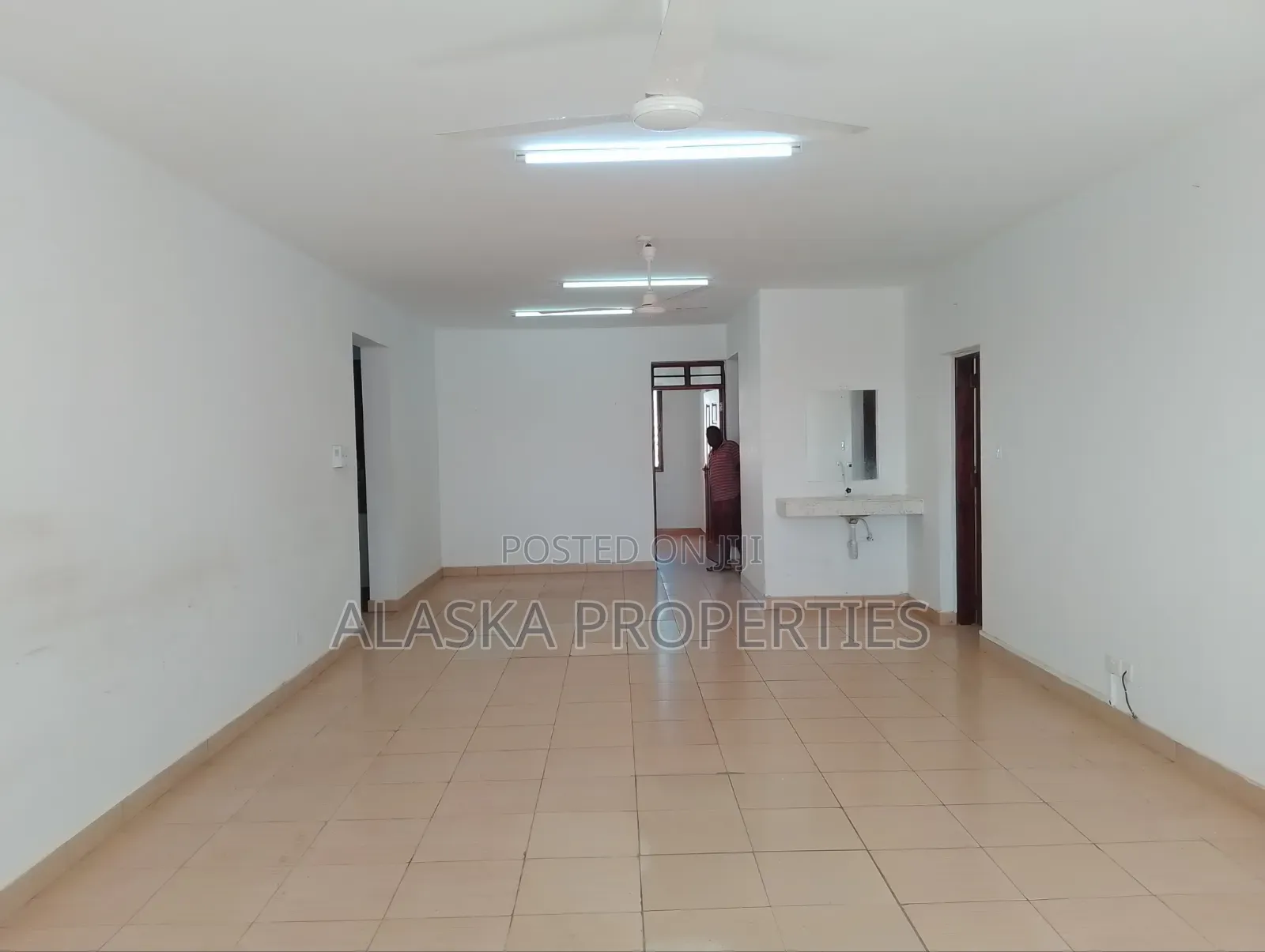 3bdrm Apartment in Nyali Estate for rent