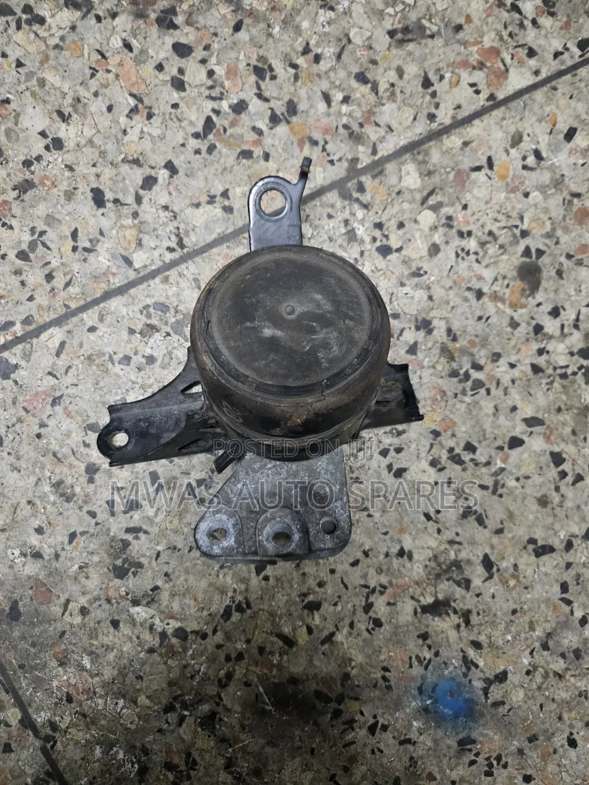 Toyota Vitz Engine Mountain