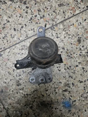Toyota Vitz Engine Mountain