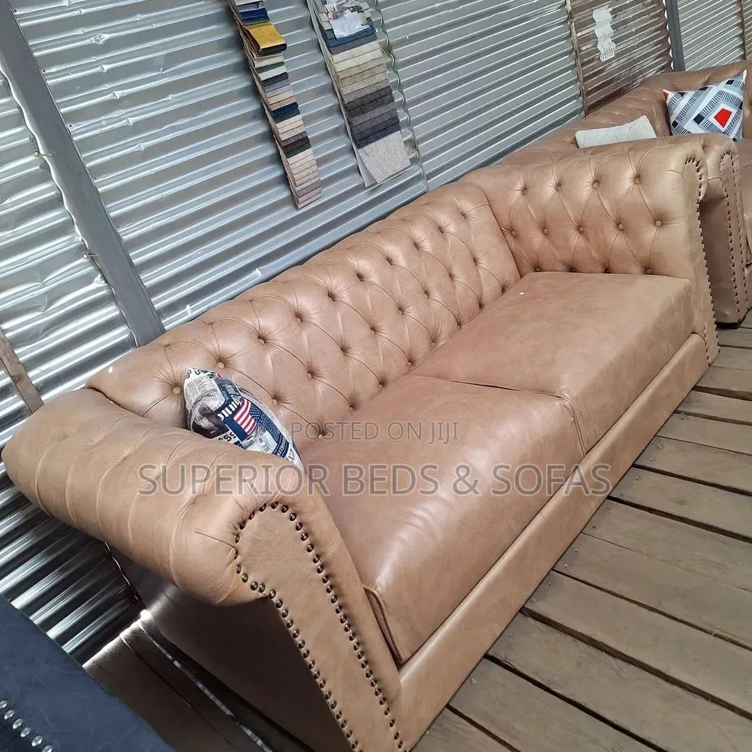 Classic Tufted Leather 3 Seater Sofa