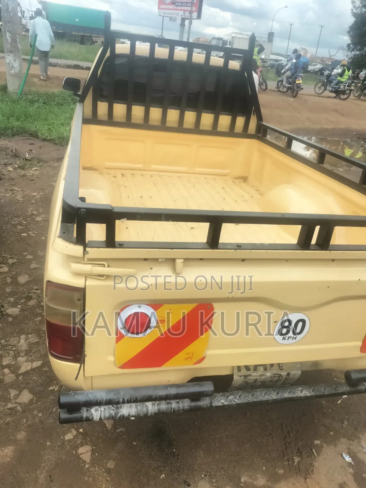 Toyota Hilux 2004 White