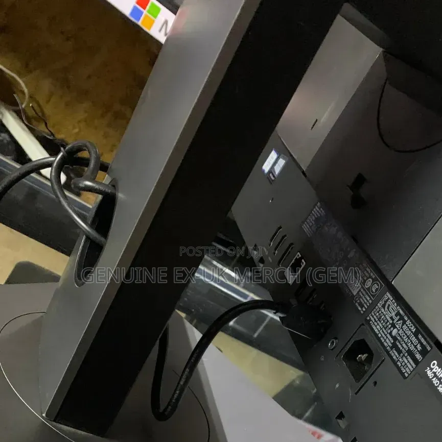 Desktop Computer Dell OptiPlex 7460 8GB Intel Core i5 SSD 128GB