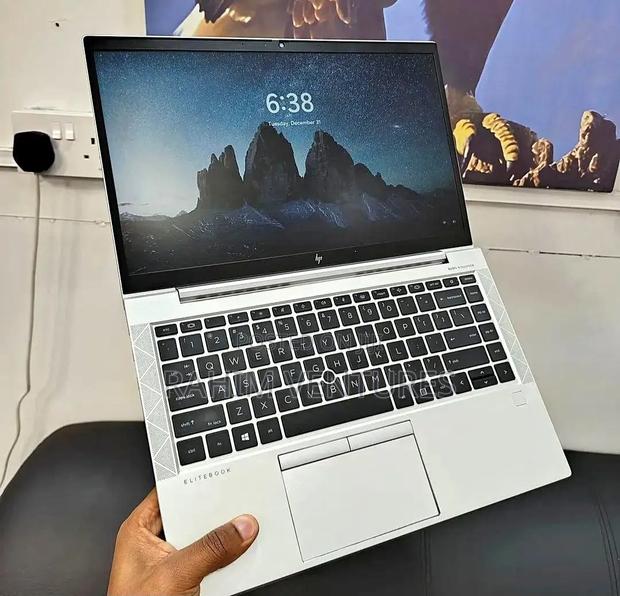 Laptop HP EliteBook 845 G7 16GB AMD Ryzen 5 SSD 512GB