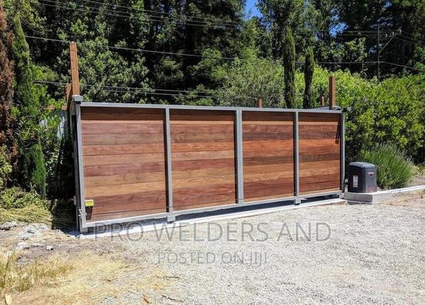 Modern Design Gates and Automation - thumbnail 5