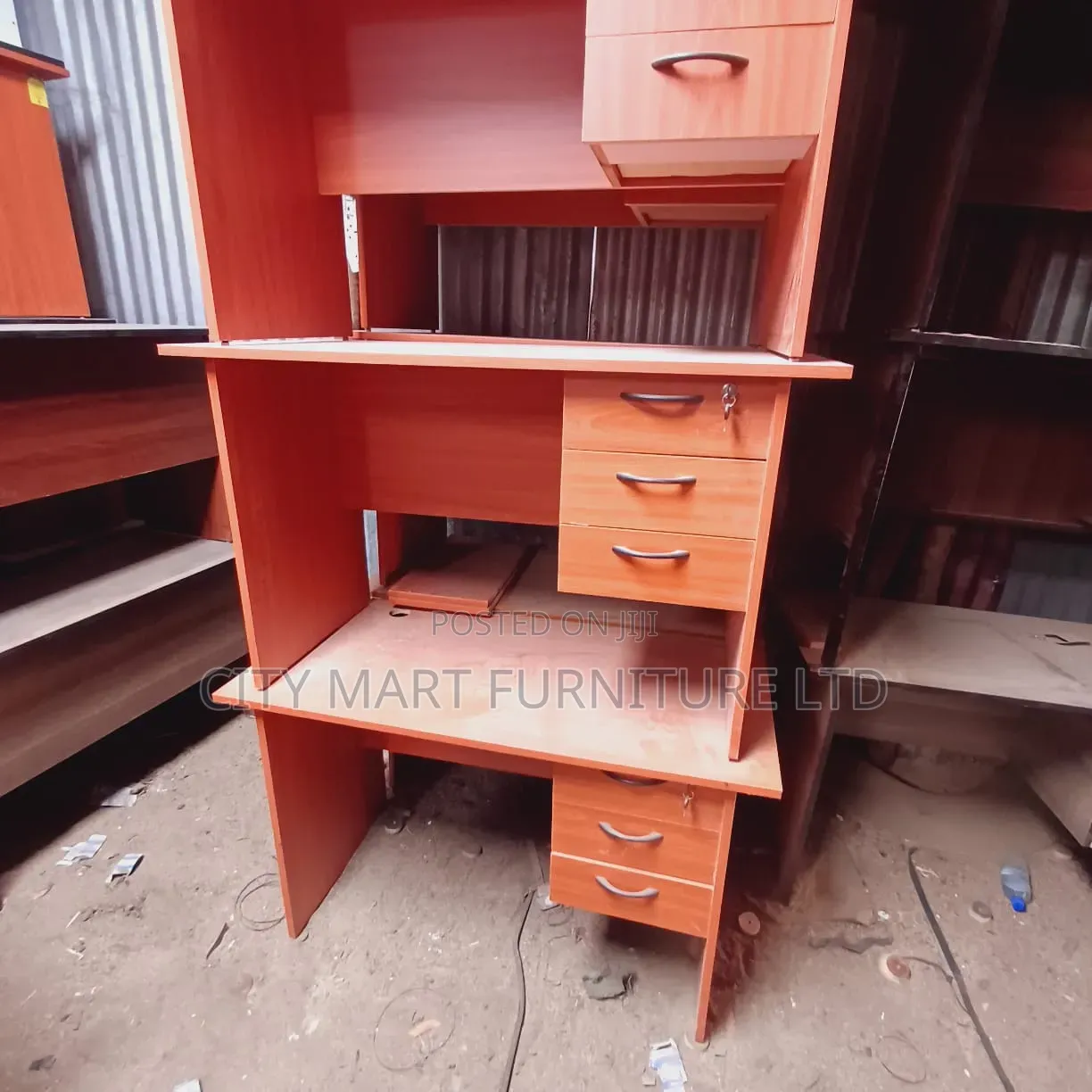 Tremendous Modern Office Desk/Study Table Offers