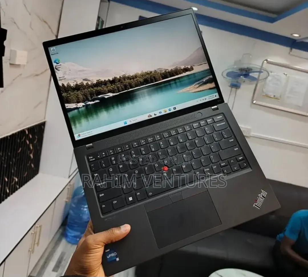 Laptop Lenovo ThinkPad T14s G4 32GB Intel Core i7 SSD 512GB