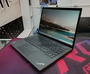 Laptop Lenovo ThinkPad T14s G4 32GB Intel Core i7 SSD 512GB