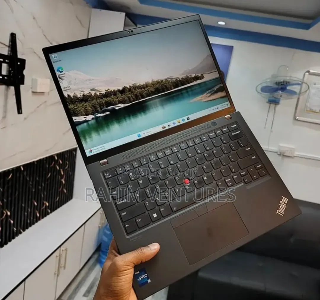 Laptop Lenovo ThinkPad T14s G4 32GB Intel Core i7 SSD 512GB