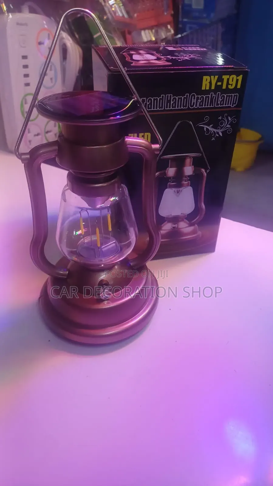 Crank Lamp Charger via Inbuilt Solar Panel,Hand Crank,Usb Cable