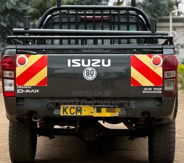 Isuzu D-MAX 2017 Gray