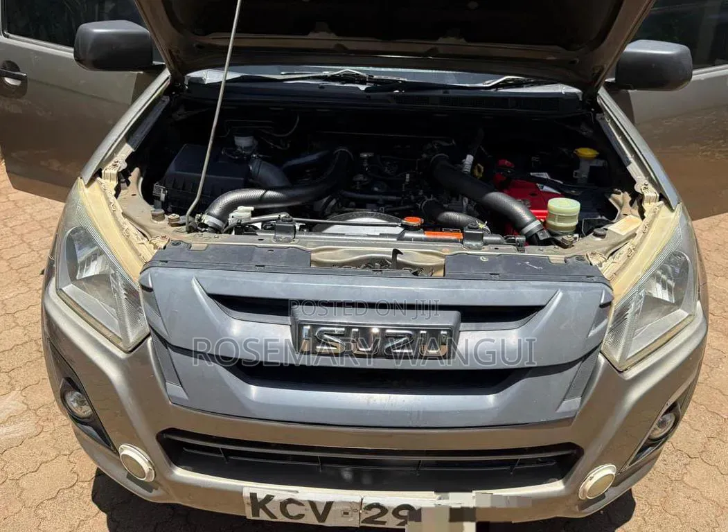 Isuzu D-MAX 2019 Silver