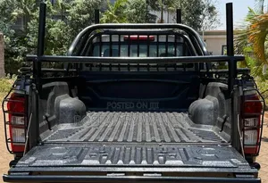 Isuzu D-MAX 2019 Silver