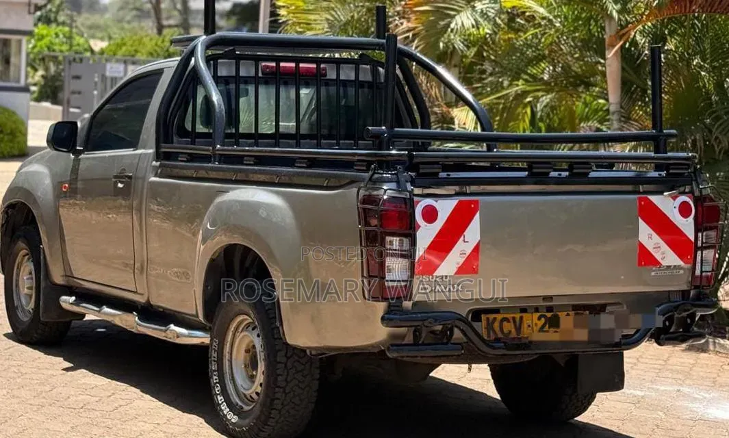 Isuzu D-MAX 2019 Silver
