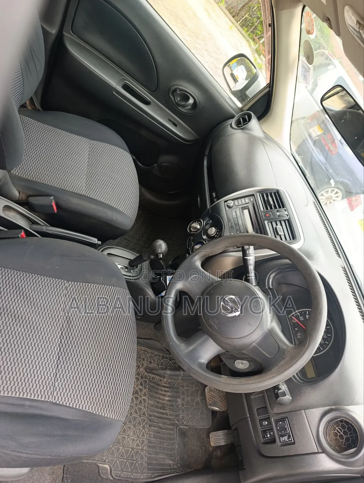 Nissan March 2015 Silver