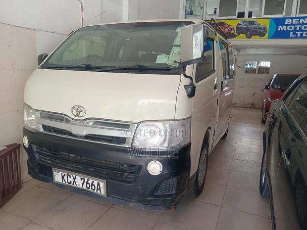 Toyota HiAce 2012 White - thumbnail 2