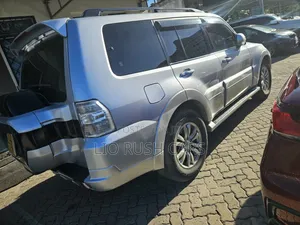Mitsubishi Pajero 2019 Silver