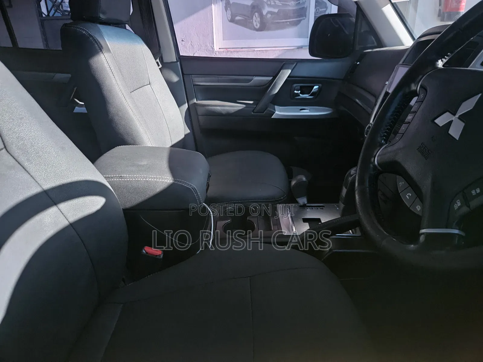 Mitsubishi Pajero 2019 Silver