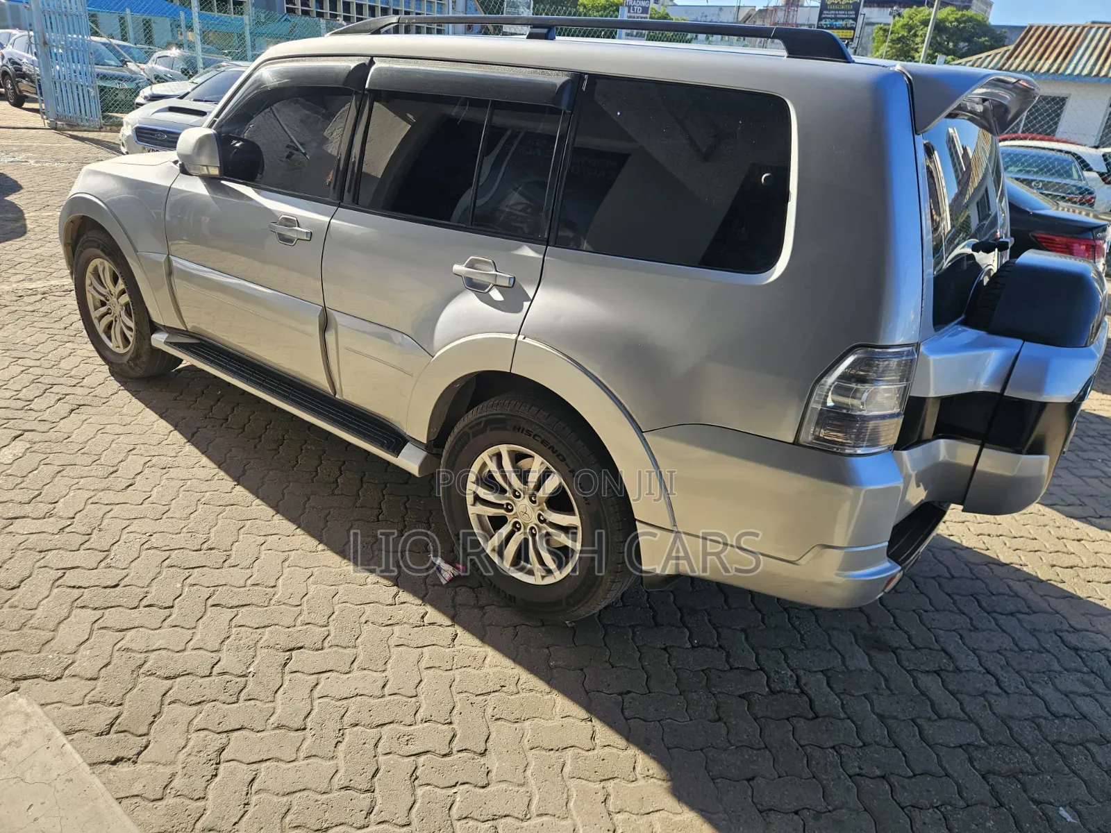 Mitsubishi Pajero 2019 Silver
