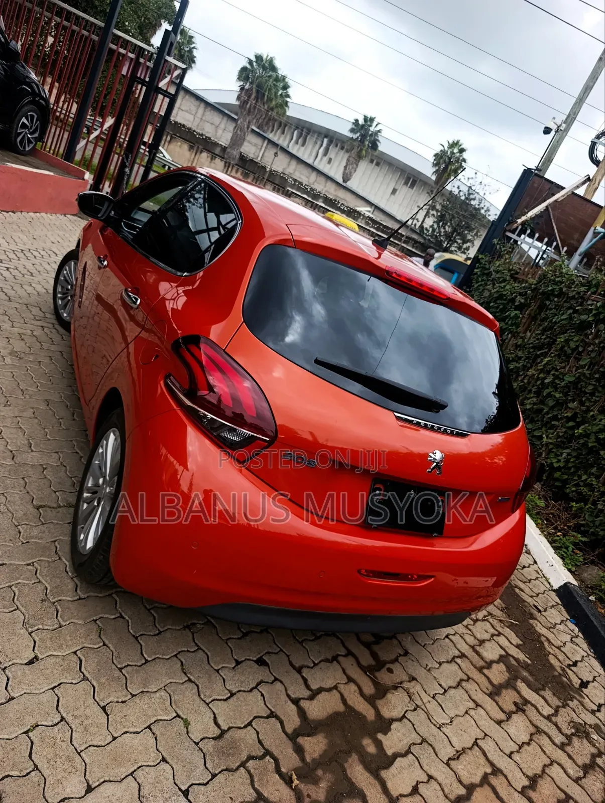 Peugeot 208 2018 Red