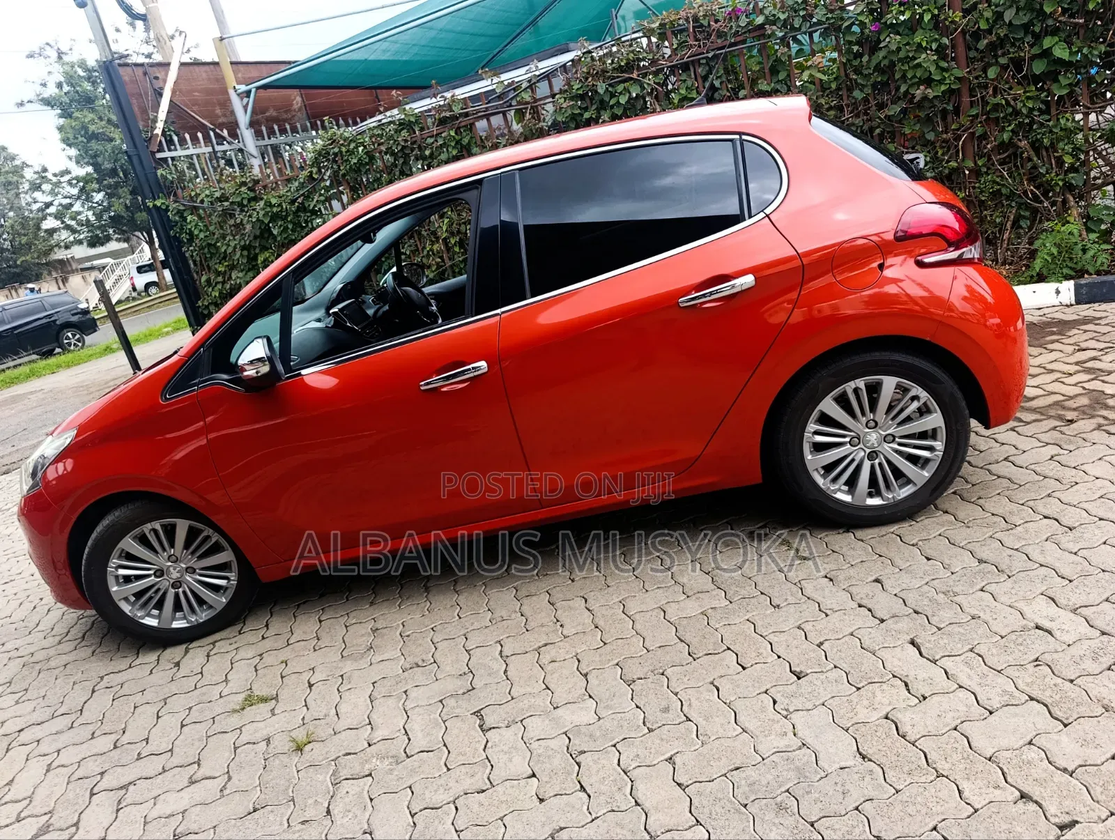 Peugeot 208 2018 Red