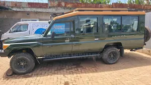 Toyota Land Cruiser 2007 Green