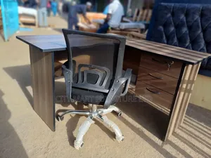 Grade 1.2m by 1.2m Modern Lshaped Office Desk +Mesh Chair Offers