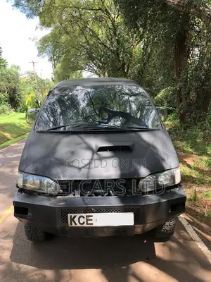Mitsubishi Delica 2002 Black