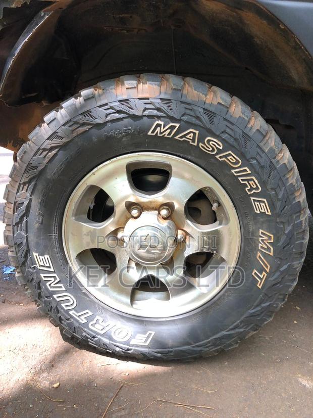 Mitsubishi Delica 2002 Black - thumbnail 4