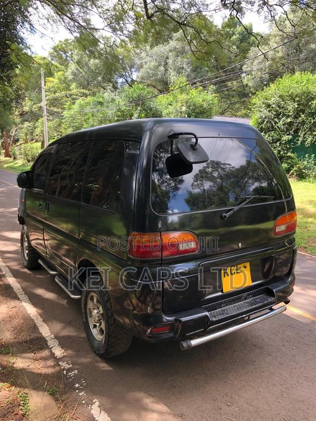 Mitsubishi Delica 2002 Black - thumbnail 13