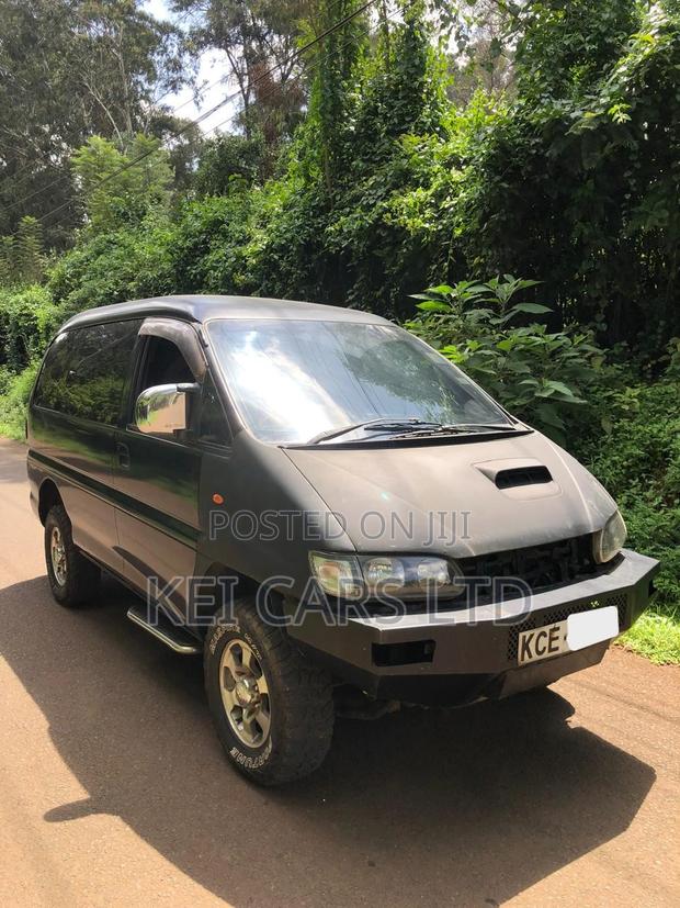 Mitsubishi Delica 2002 Black - thumbnail 16