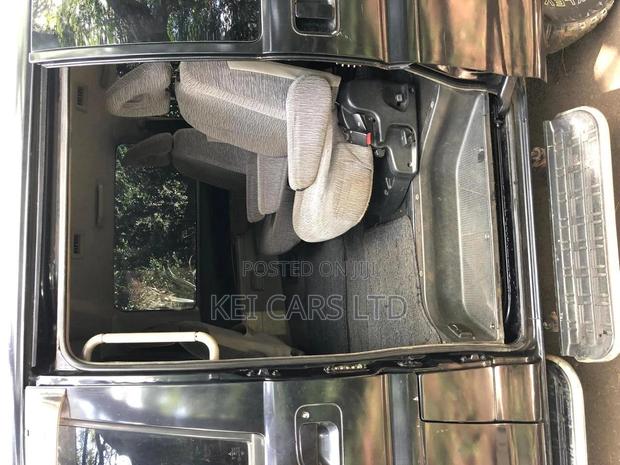Mitsubishi Delica 2002 Black - thumbnail 8