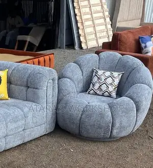 Grey Puffer Seat