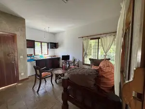 Furnished 1bdrm Apartment in Town Centre for sale