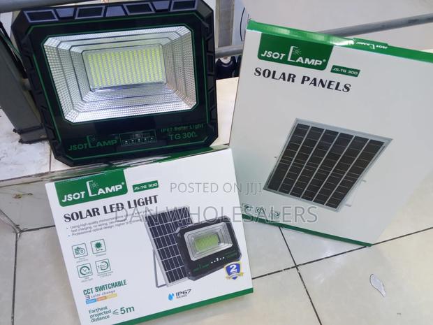 300watts Jsot Floodlight Water Proof With Monocrystaline Solar Panel