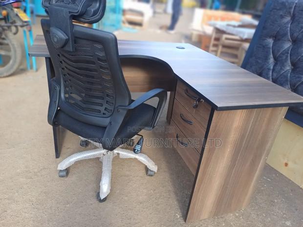 Smooth 1.2m*1.2m Modern Lshaped Office Desk+Headrest Chair Offers