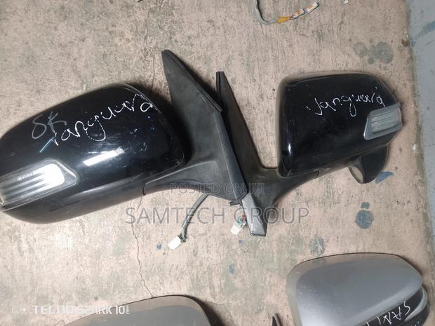 Toyota Vanguard Side Mirror