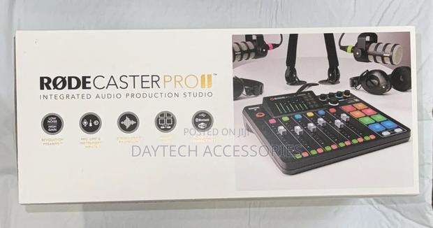 Rodecaster Pro Ii Integrated Audio Production Studio. - thumbnail 3