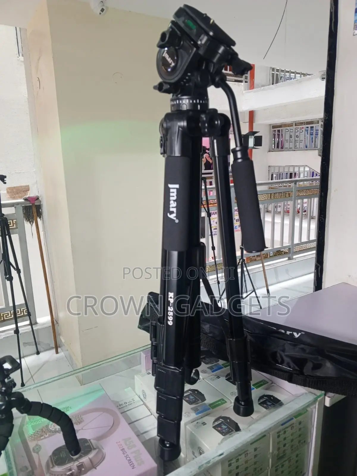 Jmary Kp-2599 Tripod With Fluid Head Quick Release Plate